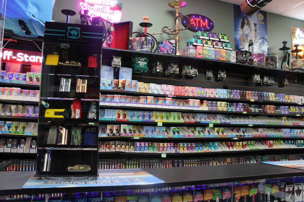 Gardens Smoke Shop interior photo 16