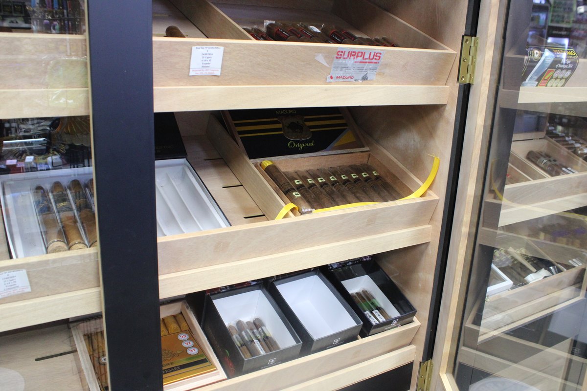 Gardens Smoke Shop interior photo 32