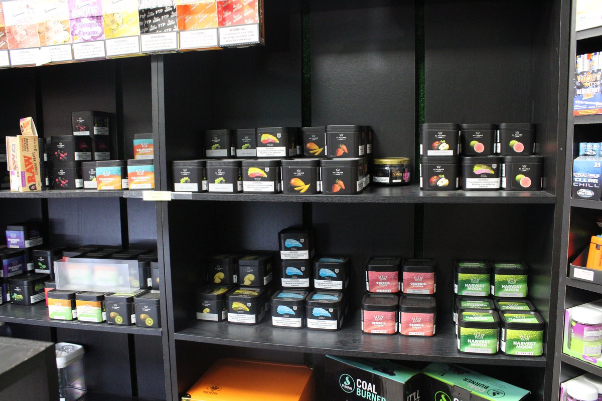 Gardens Smoke Shop interior photo 37