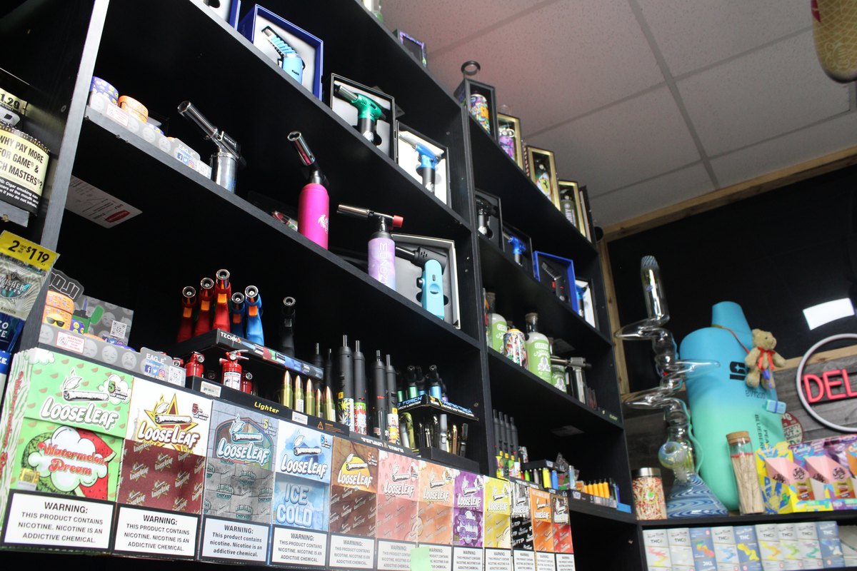 Gardens Smoke Shop interior photo 64